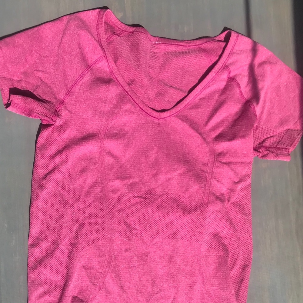 Lulu Lemon running shirt